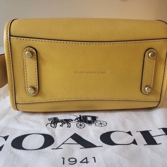Coach Rogue 17 in Original Natural Leather: Brass/Carrot - Picture 6 of 13
